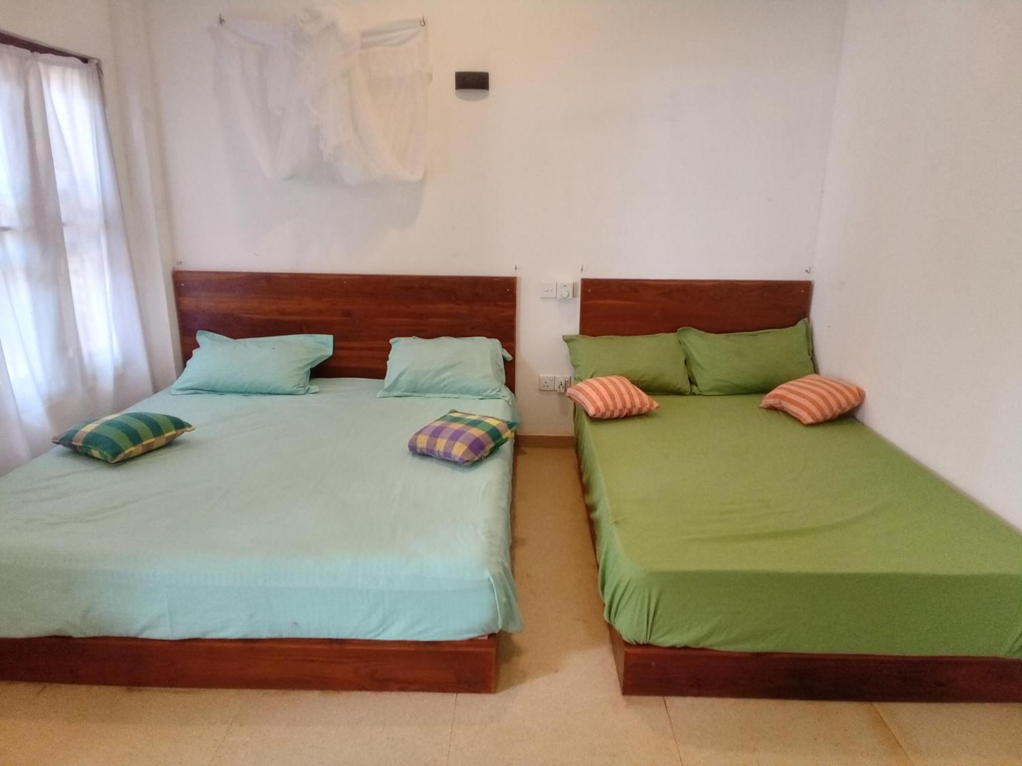 Kusuma'S Lazy Left Hotell Midigama East Rom bilde