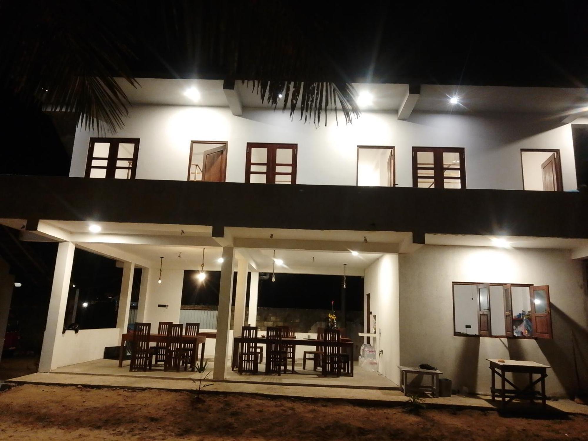 Kusuma'S Lazy Left Hotell Midigama East Rom bilde