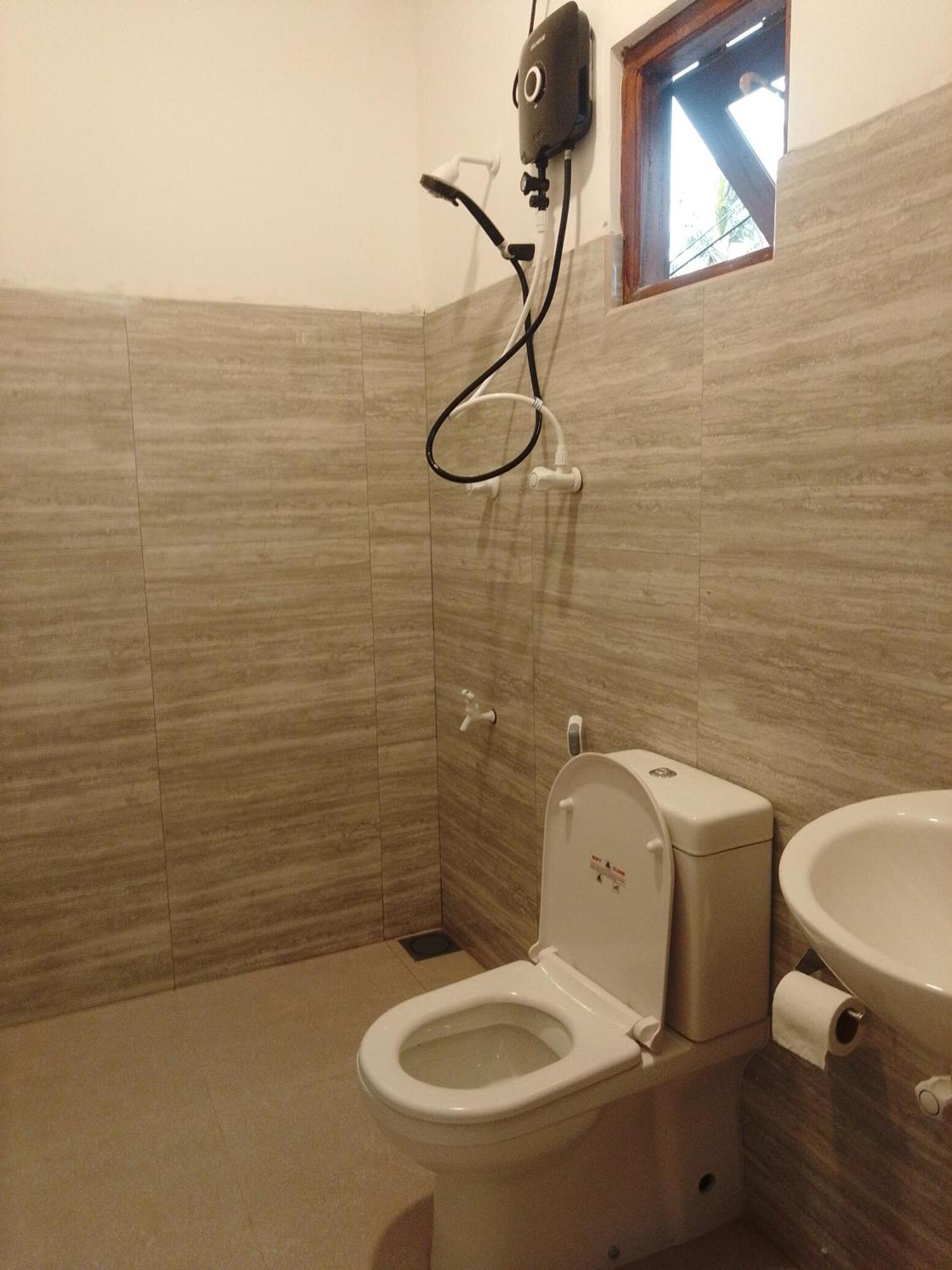Kusuma'S Lazy Left Hotell Midigama East Rom bilde
